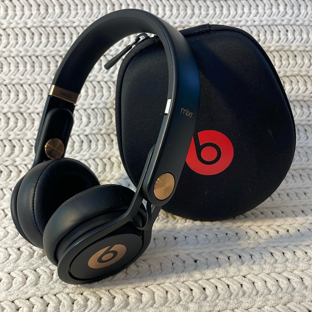 MIXR Beats by Dre - David Guetta Ltd. Edition Headphones - Rose Gold w/ Cables